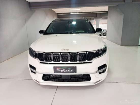 JEEP-COMMANDER-2022