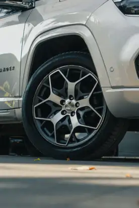 JEEP-COMMANDER-2022
