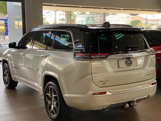 JEEP-COMMANDER-2022