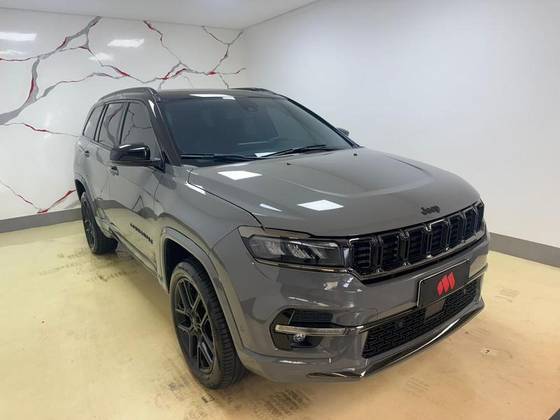 JEEP COMMANDER 2.0 HURRICANE 4 TURBO GASOLINA BLACKHAWK AT9