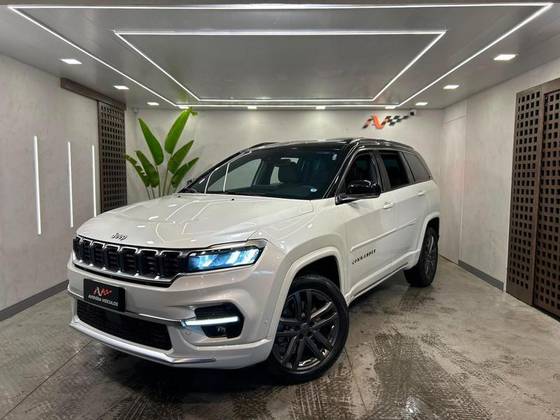 JEEP COMMANDER 2.0 HURRICANE 4 TURBO GASOLINA OVERLAND AT9