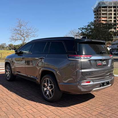 JEEP-COMMANDER-2022