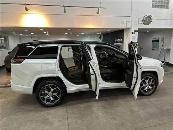 JEEP-COMMANDER-2.0 TD380 TURBO DIESEL OVERLAND AT9 JEEP-COMMANDER-2024