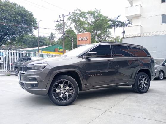 JEEP COMMANDER 2.0 TD380 TURBO DIESEL OVERLAND AT9