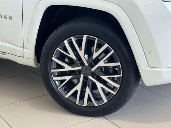 JEEP-COMMANDER-2.2 TURBO DIESEL OVERLAND AT9 JEEP-COMMANDER-2025