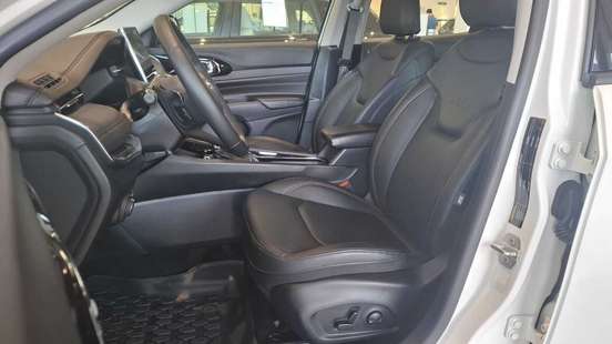 JEEP-COMPASS-2024