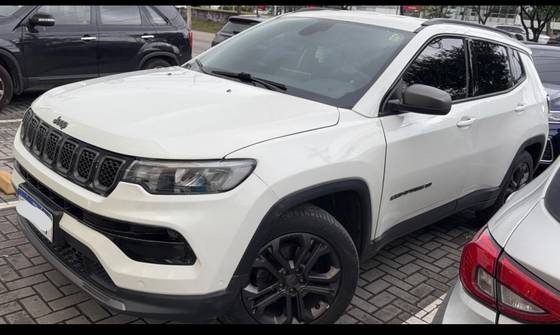 JEEP COMPASS 1.3 T270 TURBO FLEX LONGITUDE AT6