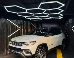 JEEP COMPASS 2.0 TD350 TURBO DIESEL LIMITED AT9 JEEP COMPASS 2.0 TD350 TURBO DIESEL LIMITED AT9