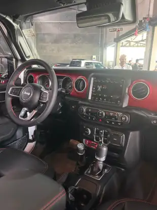 JEEP-GLADIATOR-2022