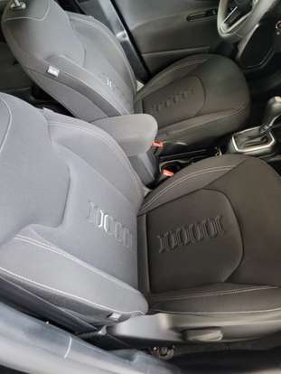 JEEP-RENEGADE-2023