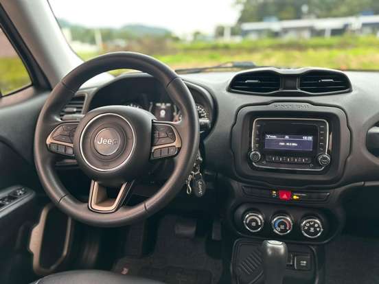 JEEP-RENEGADE-2015
