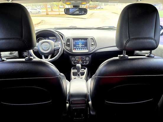 JEEP-COMPASS-2.0 16V FLEX LONGITUDE AUTOMÁTICO JEEP-COMPASS-2018