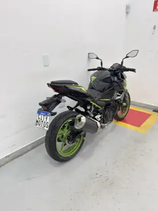 KAWASAKI-Z400-2020