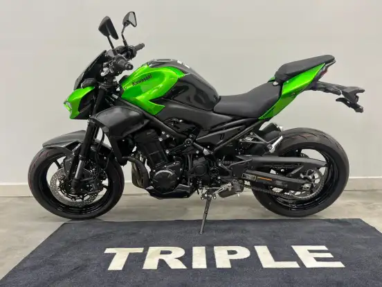 KAWASAKI-Z900 KAWASAKI-Z900-2026