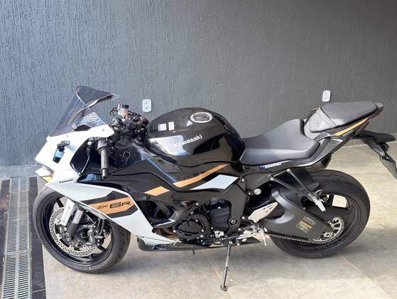 KAWASAKI NINJA ZX-6R 