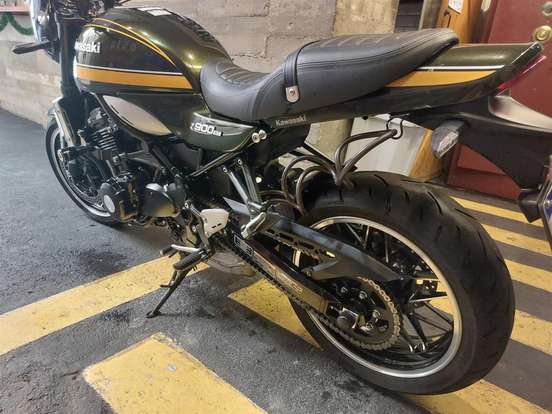 KAWASAKI-Z900RS-2021