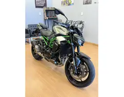 KAWASAKI Z900 KAWASAKI Z900