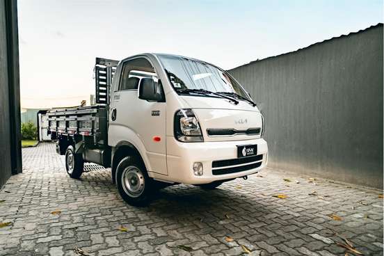 KIA-BONGO-2.5 TD DIESEL STD CS 4x4 MANUAL KIA-BONGO-2025
