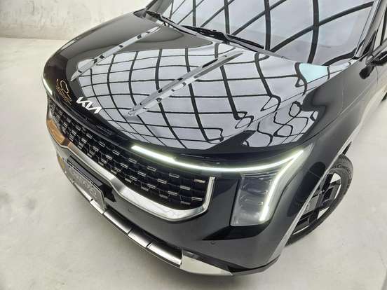 KIA-CARNIVAL-2024