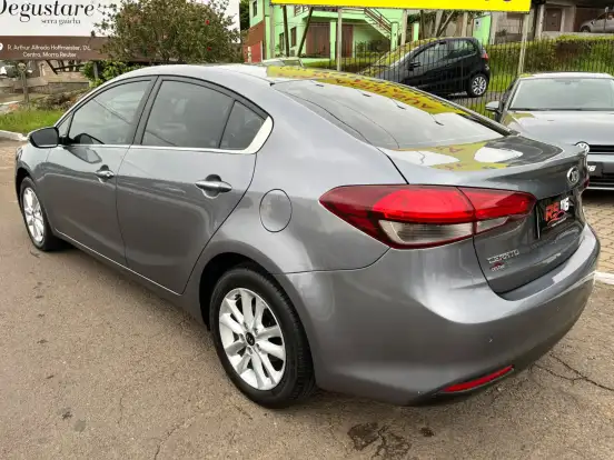 KIA-CERATO-1.6 SX 16V FLEX 4P AUTOMÁTICO KIA-CERATO-2017