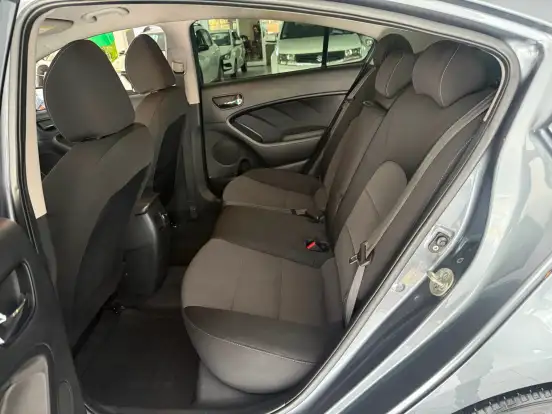 KIA-CERATO-1.6 SX 16V FLEX 4P AUTOMÁTICO KIA-CERATO-2017
