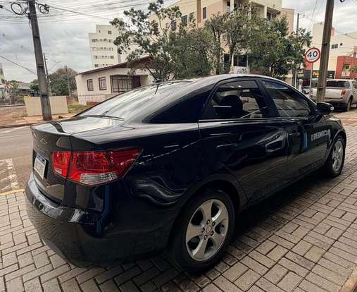 KIA-CERATO-2010