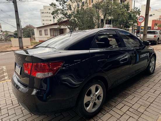 KIA-CERATO-1.6 SX 16V FLEX 4P AUTOMÁTICO KIA-CERATO-2010