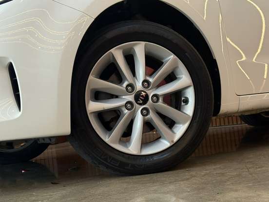 KIA-CERATO-2017