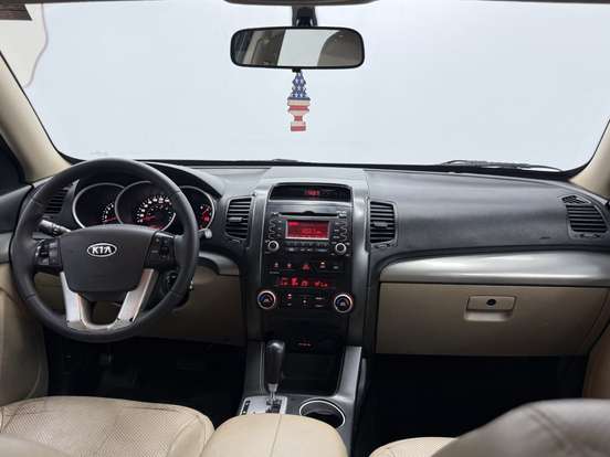 KIA-SORENTO-2012