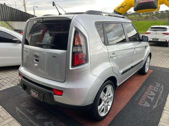 KIA-SOUL-2010