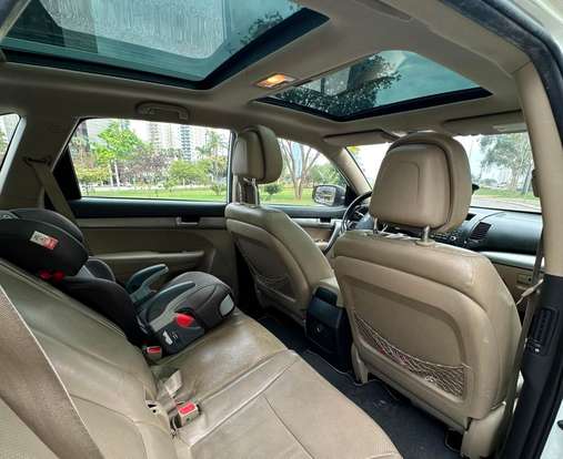 KIA-SORENTO-2012