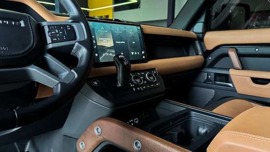 LAND ROVER-DEFENDER-2024