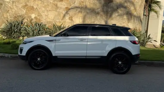 LAND ROVER-RANGE ROVER EVOQUE-2.0 SE 4WD 16V GASOLINA 4P AUTOMÁTICO LAND ROVER-RANGE ROVER EVOQUE-2017