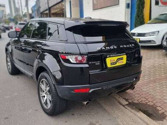 LAND ROVER-RANGE ROVER EVOQUE-2.0 PURE 4WD 16V GASOLINA 4P AUTOMÁTICO LAND ROVER-RANGE ROVER EVOQUE-2013
