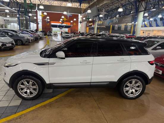 LAND ROVER-RANGE ROVER EVOQUE-2.0 PURE 4WD 16V GASOLINA 4P AUTOMÁTICO LAND ROVER-RANGE ROVER EVOQUE-2013