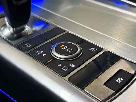 LAND ROVER-RANGE ROVER SPORT-5.0 SVR 4X4 V8 32V GASOLINA 4P AUTOMÁTICO LAND ROVER-RANGE ROVER SPORT-2019
