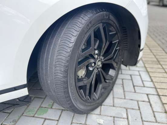 LAND ROVER-RANGE ROVER VELAR-2.0 P300 GASOLINA R-DYNAMIC SE AUTOMÁTICO LAND ROVER-RANGE ROVER VELAR-2019