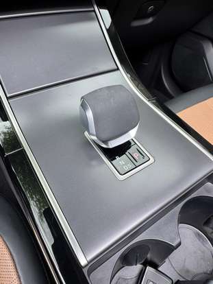 LAND ROVER-RANGE ROVER VELAR-2023