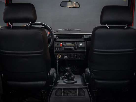 MERCEDES-BENZ-300 GD-1982