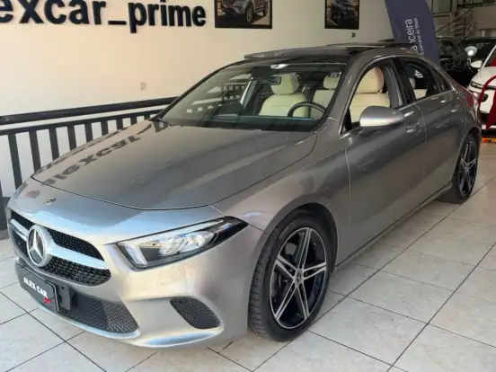 MERCEDES-BENZ-A 200-2019