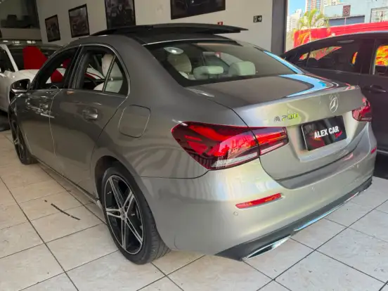 MERCEDES-BENZ-A 200-2019