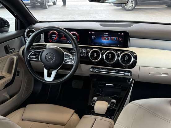 MERCEDES-BENZ-A 200-1.3 CGI GASOLINA ADVANCE SEDAN 7G-DCT MERCEDES-BENZ-A 200-2019