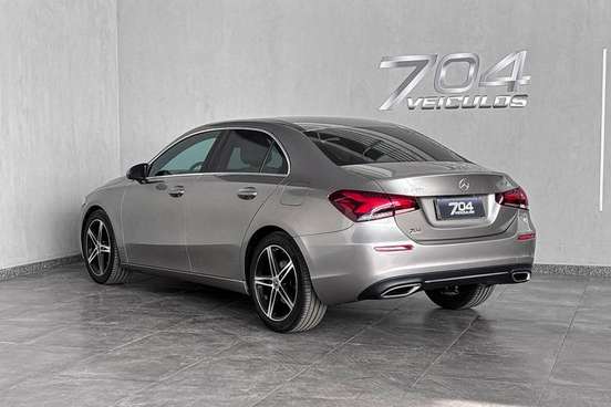 MERCEDES-BENZ-A 200-2019