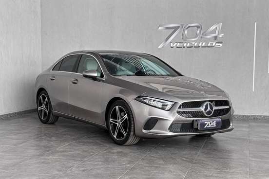 MERCEDES-BENZ-A 200-2019