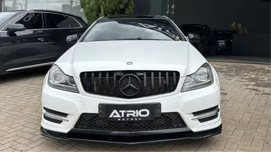 MERCEDES-BENZ-C 180-2012