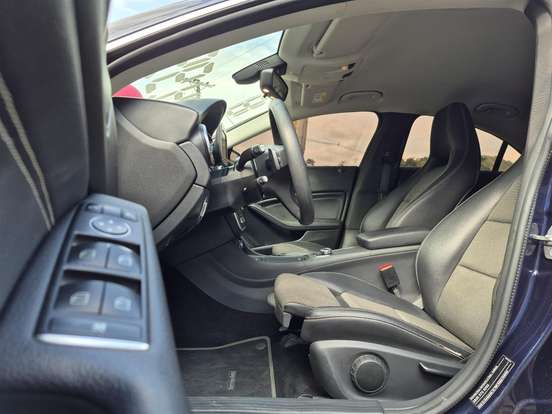 MERCEDES-BENZ-C 180-1.6 CGI FLEX AVANTGARDE 9G-TRONIC MERCEDES-BENZ-C 180-2018