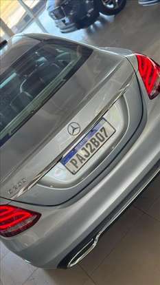 MERCEDES-BENZ-C 200-2.0 CGI AVANTGARDE 16V GASOLINA 4P AUTOMÁTICO MERCEDES-BENZ-C 200-2015