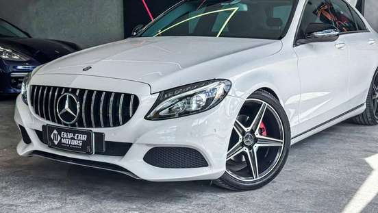 MERCEDES-BENZ-C 200-2.0 CGI AVANTGARDE 16V GASOLINA 4P AUTOMÁTICO MERCEDES-BENZ-C 200-2015