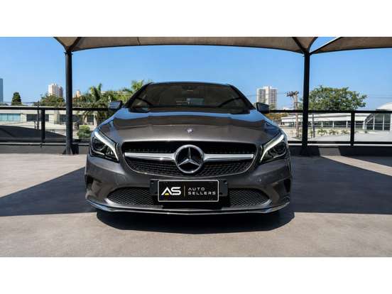 MERCEDES-BENZ-CLA 200-1.6 VISION 16V FLEX 4P AUTOMÁTICO MERCEDES-BENZ-CLA 200-2017