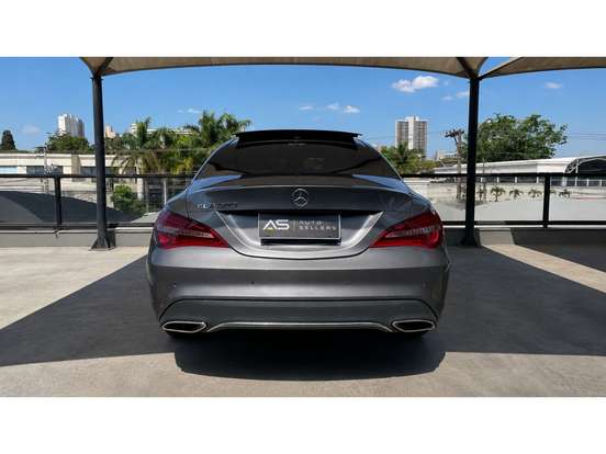 MERCEDES-BENZ-CLA 200-1.6 VISION 16V FLEX 4P AUTOMÁTICO MERCEDES-BENZ-CLA 200-2017